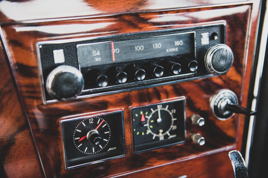 Детали интерьера Toyota 2000GT (MF10) 1967 года  (фото 28 из 35)
